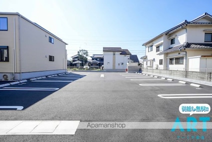 ポプラⅡ[1LDK/50.05m2]の駐車場