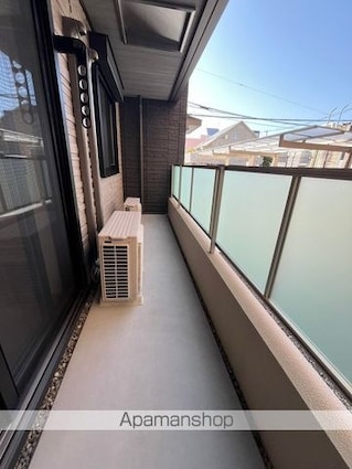 和歌山県和歌山市十三番丁[1LDK/49.5m2]のバルコニー