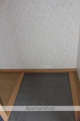 ベルデュール[2LDK/60.45m2]の玄関