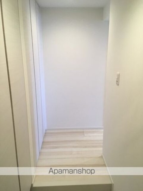 アーバンパーク西巣鴨ＥＡＳＴ[1LDK/41.09m2]の玄関