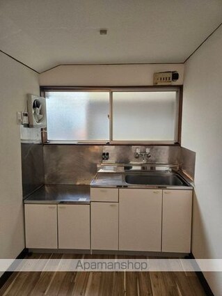 和歌山県和歌山市手平３丁目[3DK/68.98m2]のキッチン