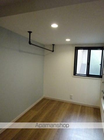 detached 東京都新宿区若葉３丁目2

地図を見る