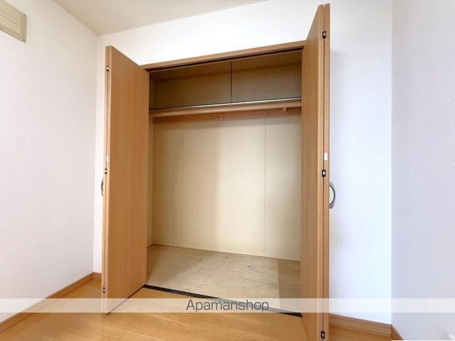 YELLの内装写真