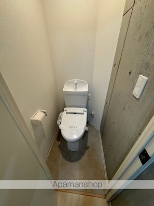 ラフォート横浜鶴見[1R/20.43m2]のトイレ