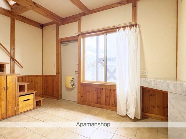 浜松市中央区 2階建 築22年の内装写真