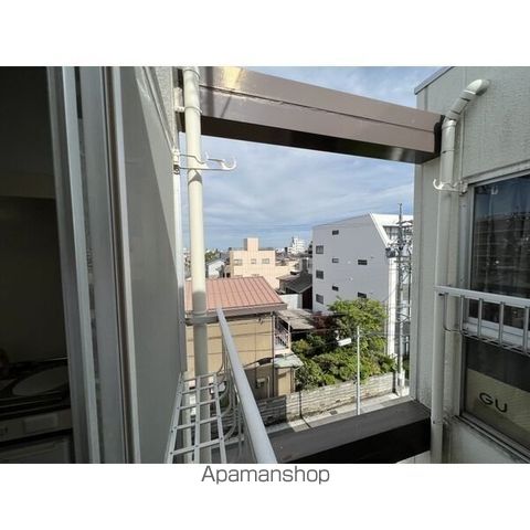 ピーコックビルの内装写真