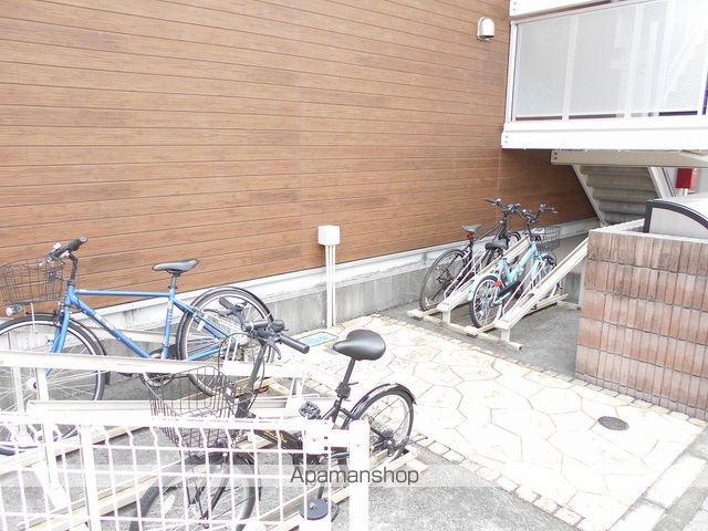 【小平市学園東町のマンションの写真】