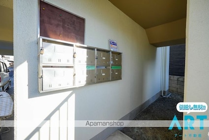 フレーベルハイツ[2DK/38.88m2]のエントランス1