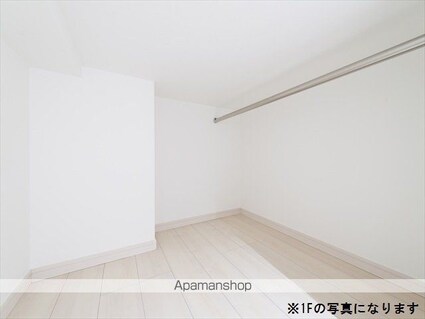 ラ・フォーリア[1R/22.31m2]の内装4