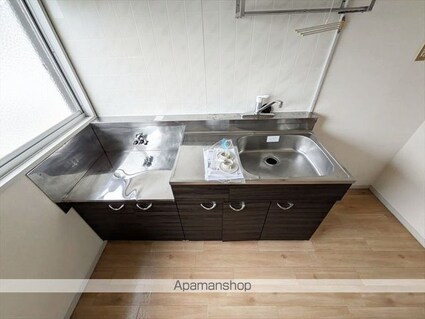 コーポ岡部　Ｂ棟[3K/41.77m2]のキッチン