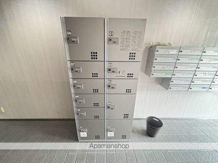 ロイヤルシオン刈部[3DK/54m2]の共用部3