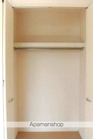 フィオレット Bの内装写真