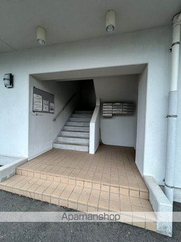 映光マンションの玄関写真