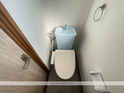 フォレスト三番町[1R/27.14m2]のトイレ