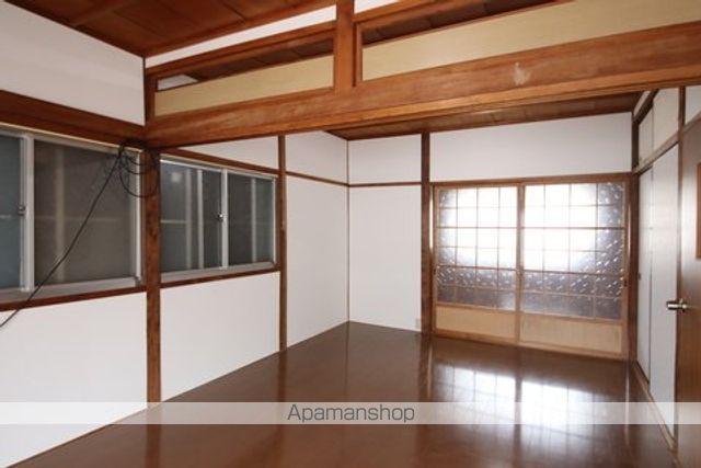 池田市 2階建 築62年の内装写真