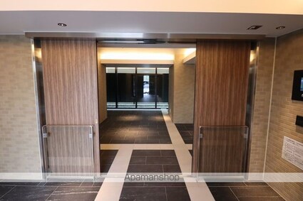 ＧＥＮＯＶＩＡ赤羽[1DK/25.17m2]のエントランス