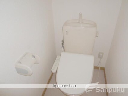 オレンジスクウェアー[3LDK/63.17m2]のトイレ