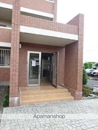 アジュール[2LDK/57.08m2]のエントランス