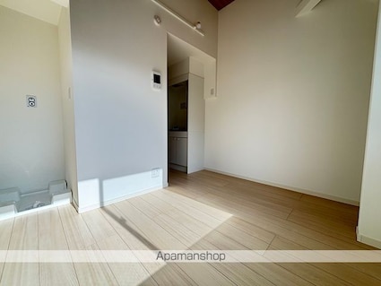 Ｃｏｍｆｏｒｔ　Ｂｒｅｅｚｉｎ[1R/15.52m2]のリビング・居間