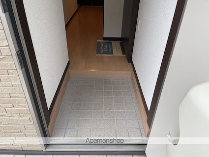 ＩＬ　ＳＯＬＥ[1K/28.74m2]の玄関