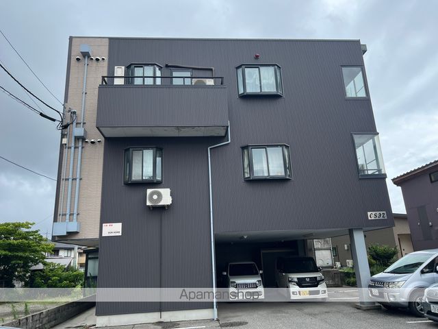 富山地鉄不二越上滝 南富山駅 徒歩2分 3階建 築27年の外観写真