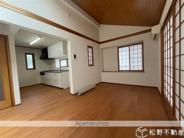 高徳線 昭和町駅 徒歩8分 2階建 築36年の内装写真