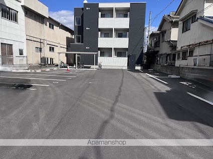 広島県福山市多治米町４丁目[1LDK/29.56m2]の駐車場
