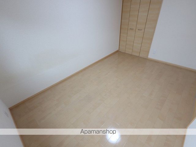 ロイヤルハイム明野新町Cの内装写真