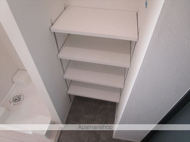 STANDZ金閣寺前の内装写真