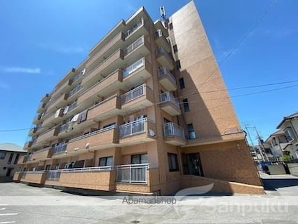 カマタハイツ[2LDK/61.71m2]の外観5