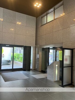 Ｔ’ｓ　ｇａｒｄｅｎ府中[3SLDK/83.51m2]のエントランス1