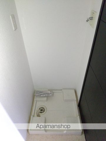 【中野区本町のマンションの写真】