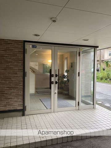 ストーンリバーの玄関写真