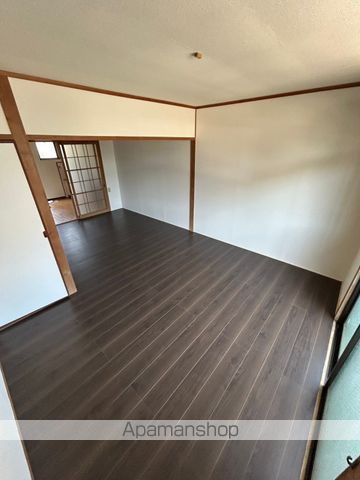 パトリエ新名爪の内装写真