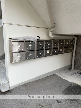 クレストスカーラカク[1K/26.22m2]のエントランス