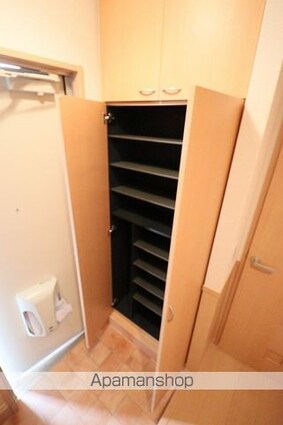 モダンコート　Ａ[2LDK/64.58m2]の玄関