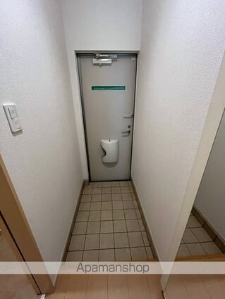 和歌山県和歌山市吹上２丁目[1R/30m2]の玄関