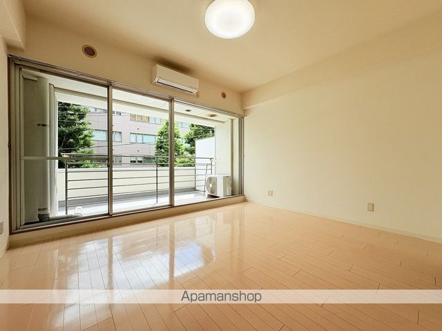 アーバンフラッツ榴ヶ岡の内装写真