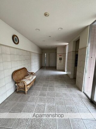和歌山県和歌山市三葛[3LDK/71.28m2]のロビー1