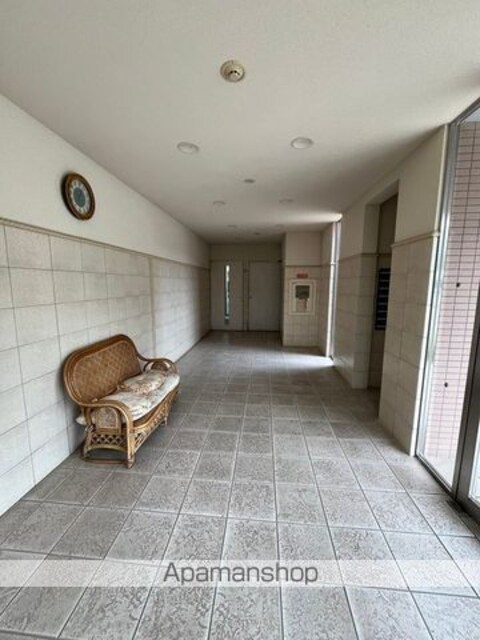 和歌山県和歌山市三葛[3LDK/71.28m2]のロビー1