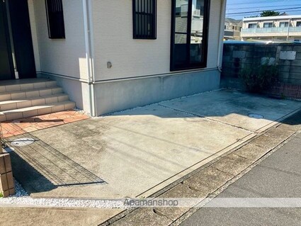 樋野口戸建[2SLDK/111.78m2]の駐車場