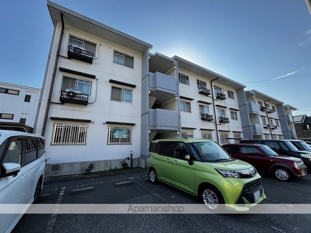 ウィステリア構の外観写真