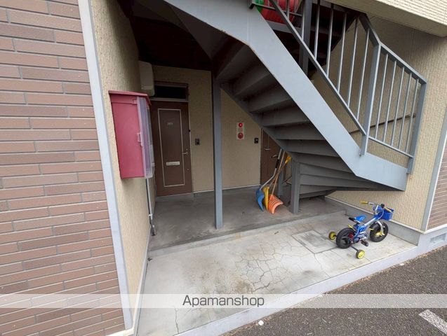 バップバーレンK館の玄関写真