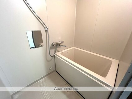 和歌山県和歌山市吹上４丁目[2LDK/65.3m2]のバス
