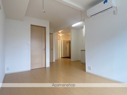 エリンコート矢切[1R/53.38m2]のリビング・居間