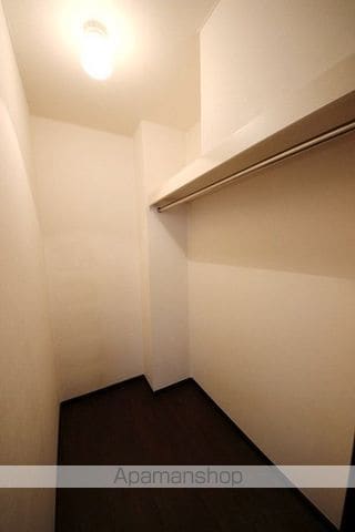 メゾン アイの内装写真