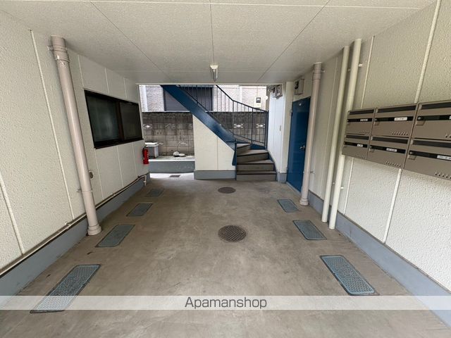 カーサデ藤原の玄関写真