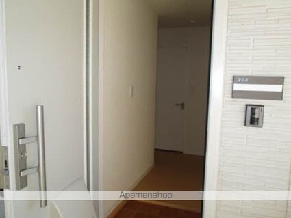 和歌山県海南市下津町上[2LDK/48.42m2]の玄関