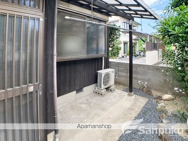 予讃線 三津浜駅 徒歩11分 2階建 築41年の内装写真