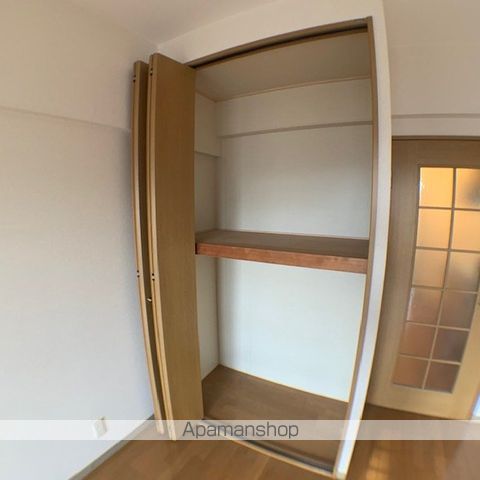 セコンダリー谷畑の内装写真